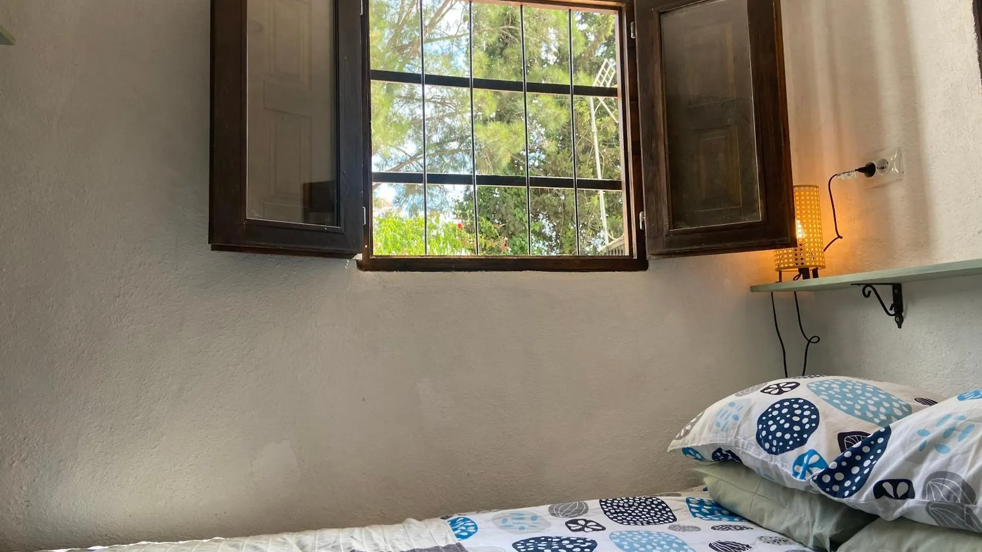Casa Las Cuevas Malaga